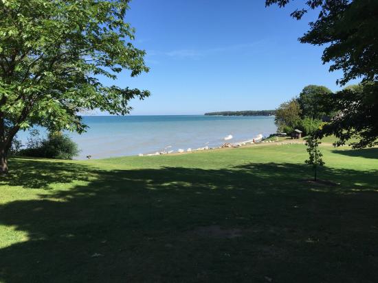 Lake Erie State Park shoreline